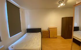 Golders Way Rooms